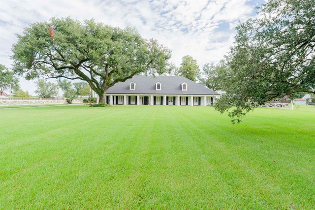 567 Highway 308, Thibodaux, LA 70301