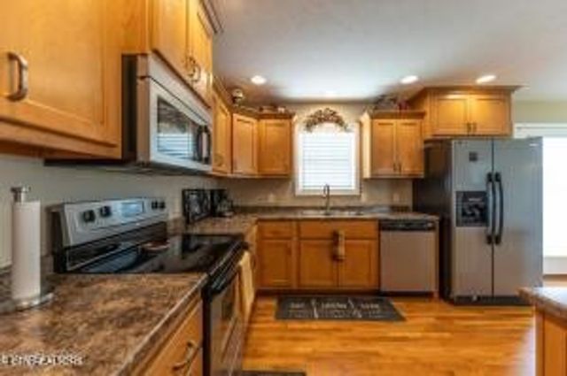 338 Pistole Rd, Sparta, TN 38583