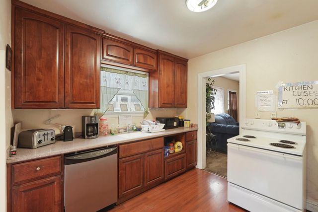 1006 6th St, Modesto, CA 95354