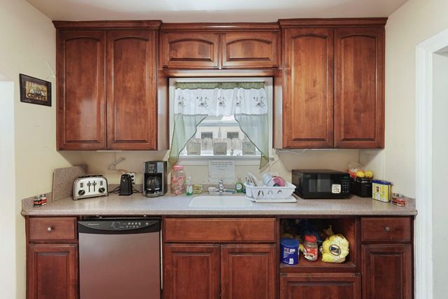 1006 6th St, Modesto, CA 95354