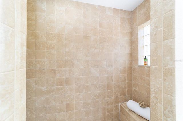 5076 NEPTUNE CIRCLE, Oxford, FL 34484