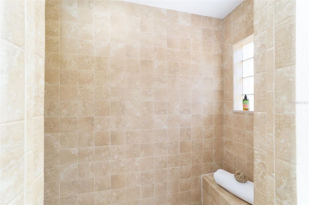 Image 27 of property listing at 5076 NEPTUNE CIRCLE, Oxford, FL 34484