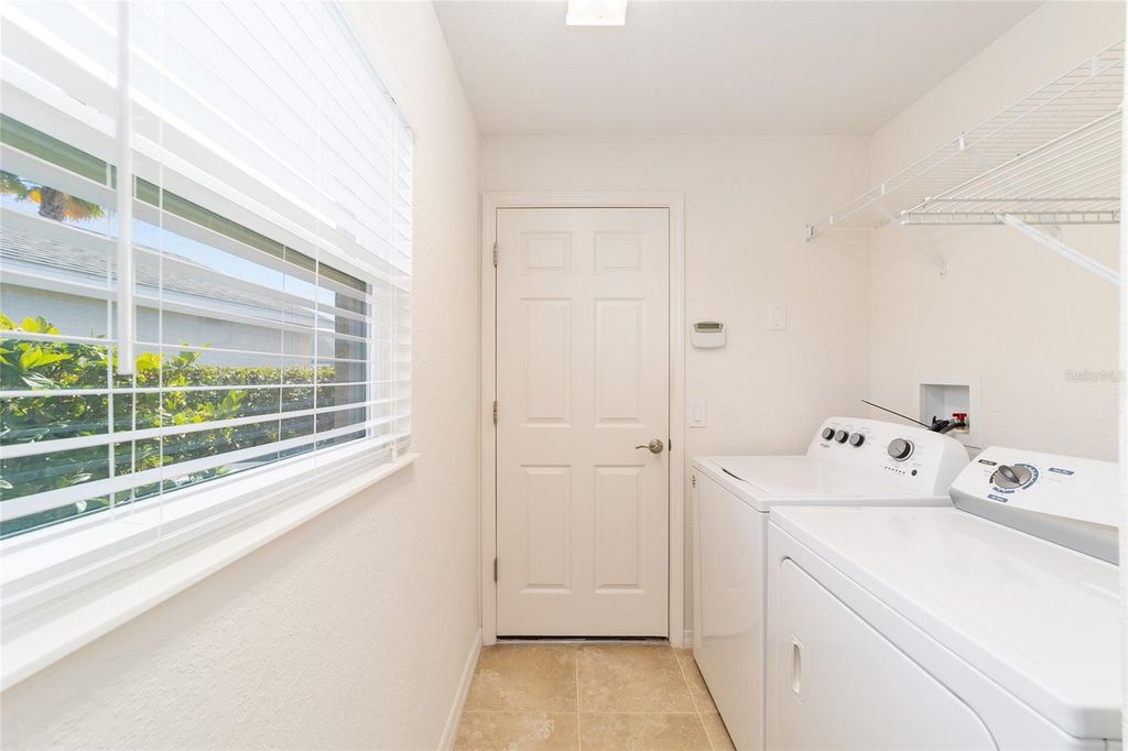 Image 35 of property listing at 5076 NEPTUNE CIRCLE, Oxford, FL 34484