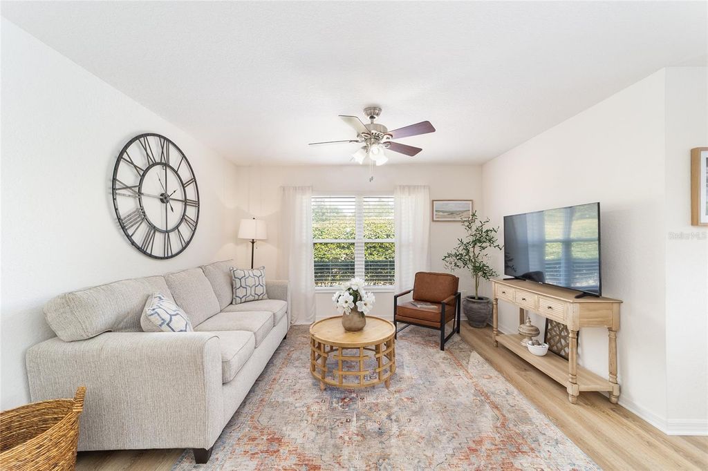 Image 7 of property listing at 5076 NEPTUNE CIRCLE, Oxford, FL 34484