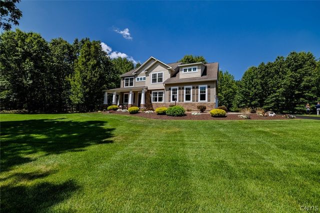 9089 Ashley Landing Drive, Clay, NY 13041
