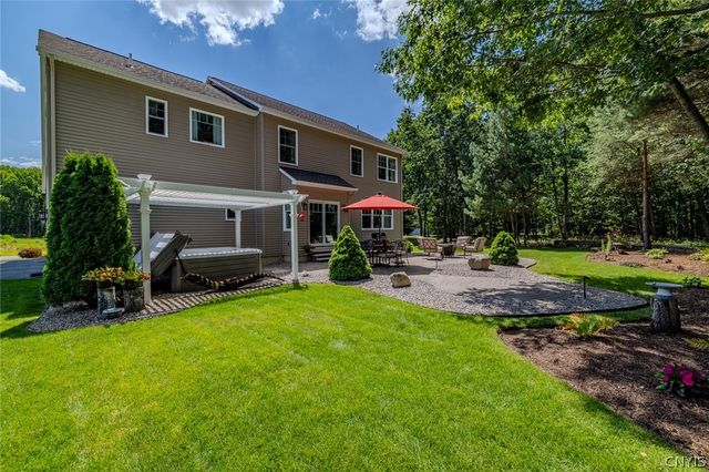 9089 Ashley Landing Drive, Clay, NY 13041