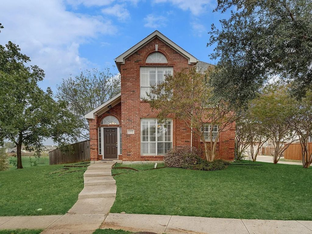 1372 Mae, Carrollton, TX 75007