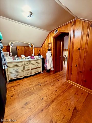 1350 E Florida Avenue, Youngstown, OH 44502