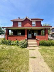 1350 E Florida Avenue, Youngstown, OH 44502