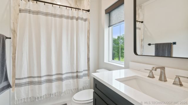 3755 S Riverside Drive 3755, Tulsa, OK 74105