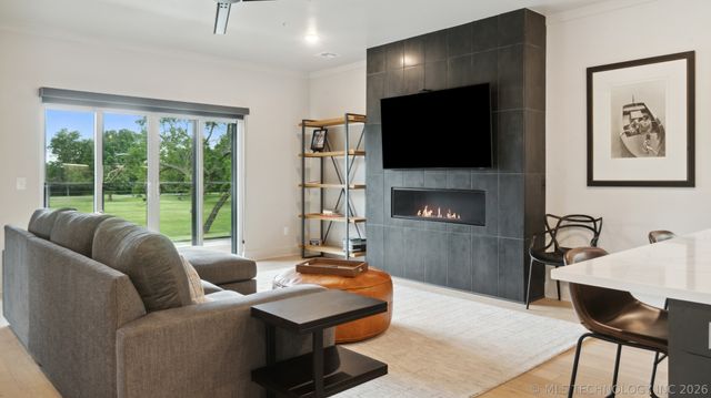 3755 S Riverside Drive 3755, Tulsa, OK 74105