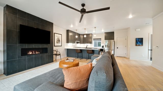 3755 S Riverside Drive 3755, Tulsa, OK 74105