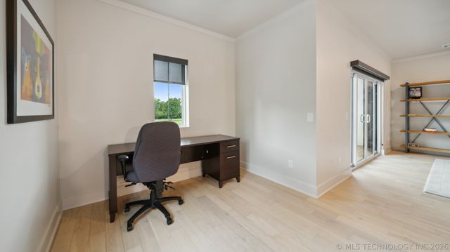 3755 S Riverside Drive 3755, Tulsa, OK 74105