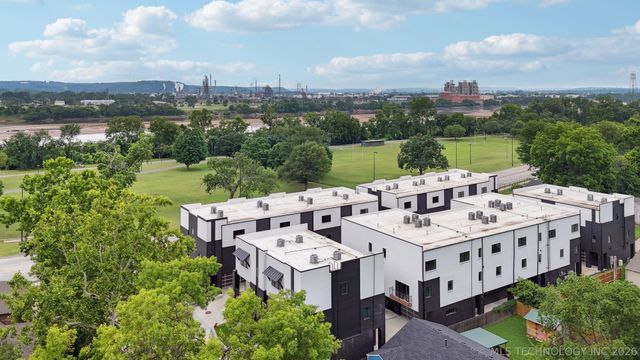 3755 S Riverside Drive 3755, Tulsa, OK 74105