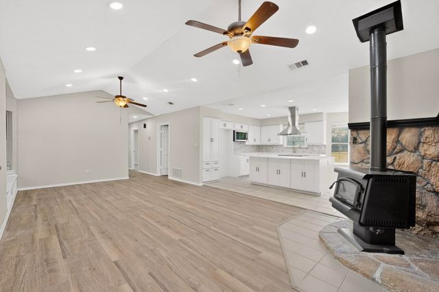 529 Morris Lane, Greenville, TX 75402