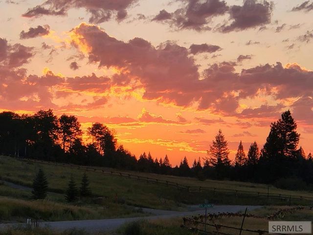 1650 Renegade Fly Drive, Ashton, ID 83429