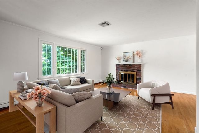 66 Indian Meadow Dr, Northborough, MA 01532