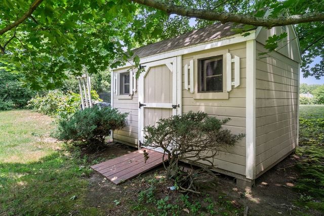 66 Indian Meadow Dr, Northborough, MA 01532