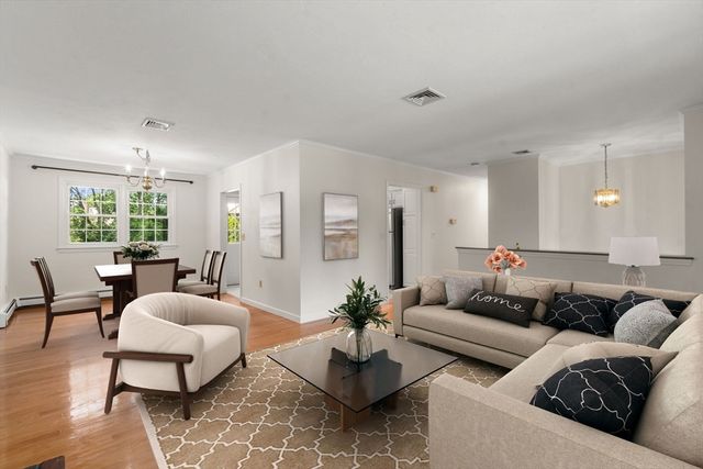 66 Indian Meadow Dr, Northborough, MA 01532