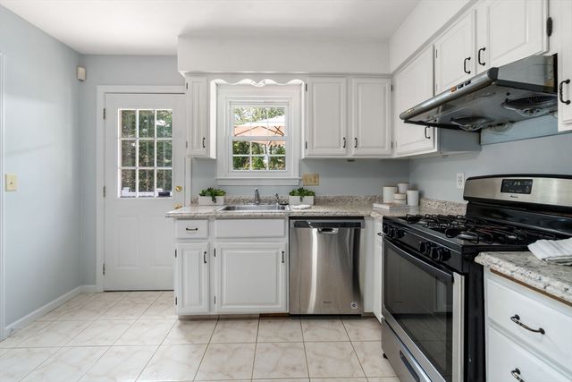 66 Indian Meadow Dr, Northborough, MA 01532
