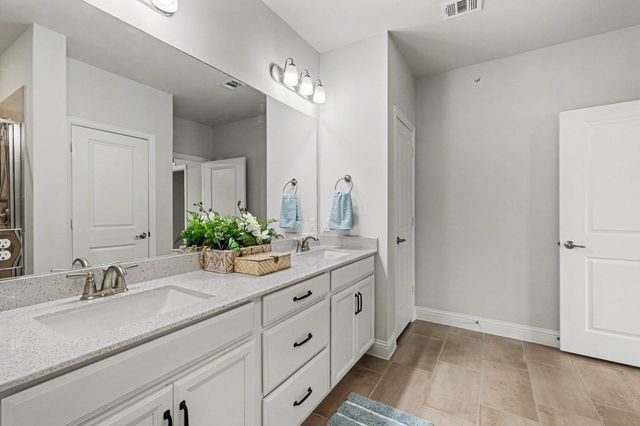 1735 Wittington Place 3402, Farmers Branch, TX 75234