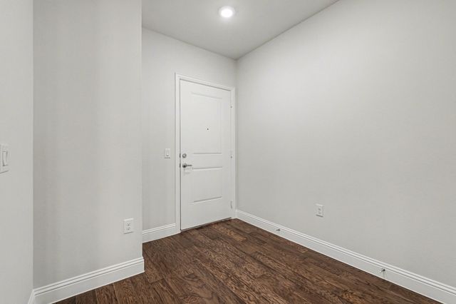 1735 Wittington Place 3402, Farmers Branch, TX 75234