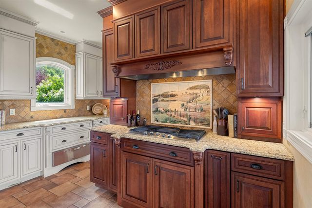 447 Highlands Drive, Williston, VT 05495