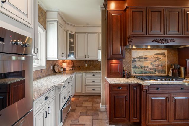447 Highlands Drive, Williston, VT 05495