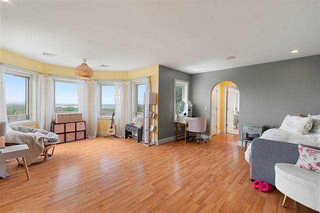 447 Highlands Drive, Williston, VT 05495