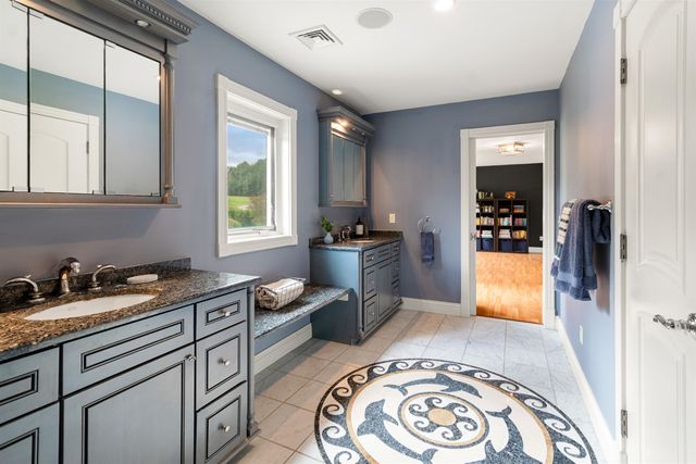 447 Highlands Drive, Williston, VT 05495