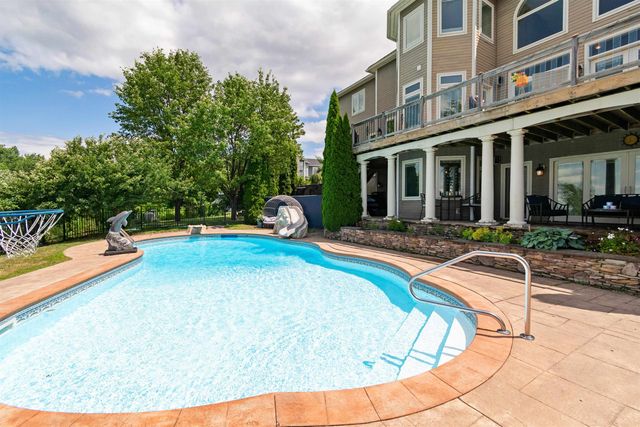447 Highlands Drive, Williston, VT 05495