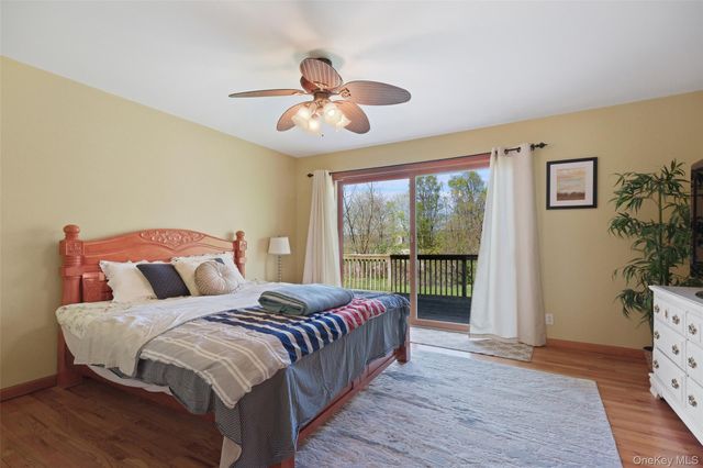 21 Huyler Drive, Hyde Park, NY 12538