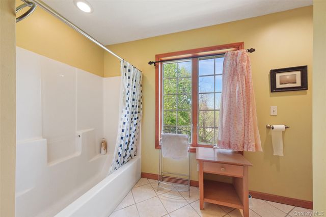 21 Huyler Drive, Hyde Park, NY 12538