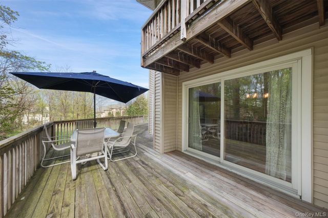 21 Huyler Drive, Hyde Park, NY 12538
