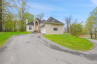 21 Huyler Drive, Hyde Park, NY 12538