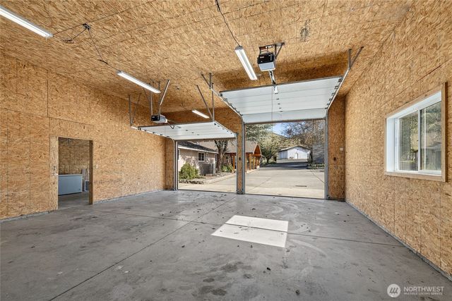 1260 Burbank Creek Road, Yakima, WA 98901