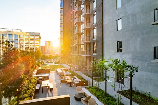 1212 Demonbreun St Apt 1507, Nashville, TN 37203