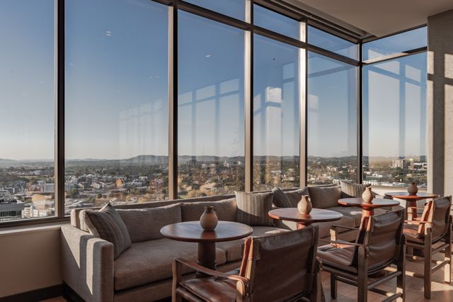 1212 Demonbreun St Apt 1507, Nashville, TN 37203