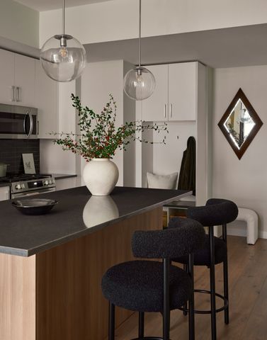 1212 Demonbreun St Apt 1507, Nashville, TN 37203