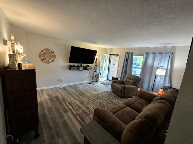 2152 Bellsburg Drive, Centerville, OH 45459