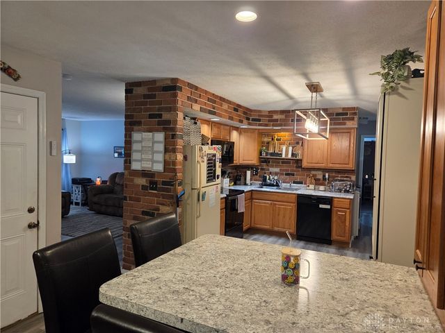 2152 Bellsburg Drive, Centerville, OH 45459