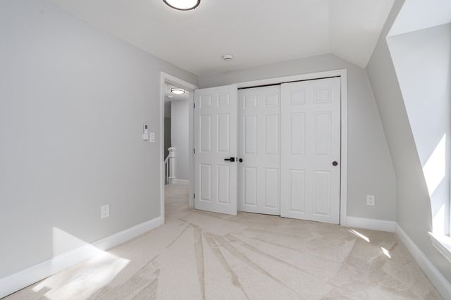 19 Kittredge St, Leominster, MA 01453
