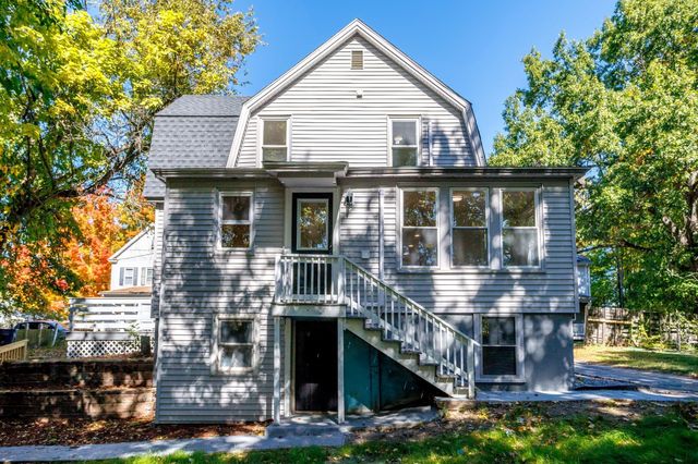 19 Kittredge St, Leominster, MA 01453