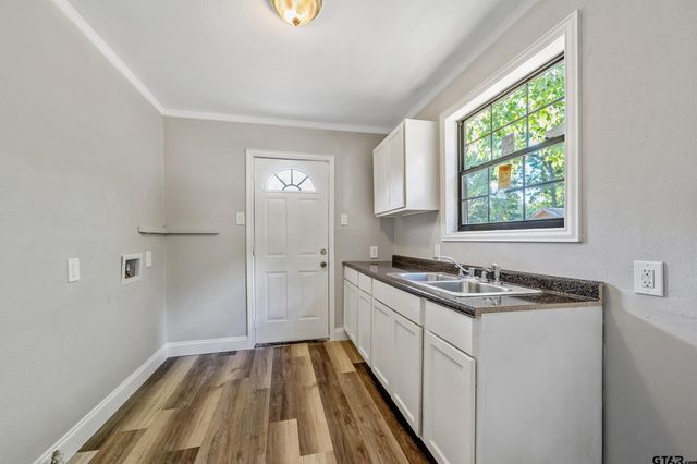 1314 E Dawson, Tyler, TX 75701