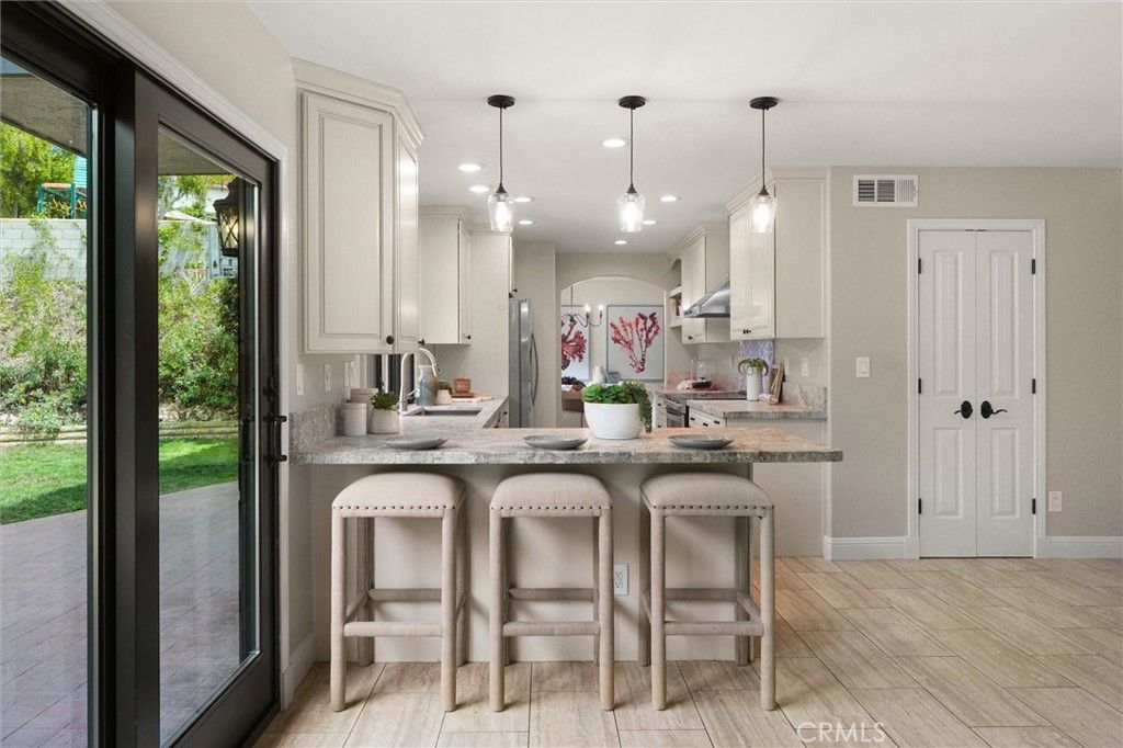 Image 16 of property listing at 30408 Via Victoria, Rancho Palos Verdes, CA 90275