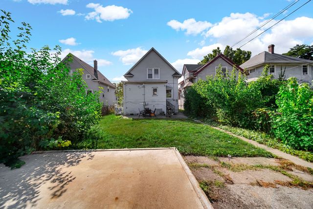 5440 W Cortez Street, Chicago, IL 60651