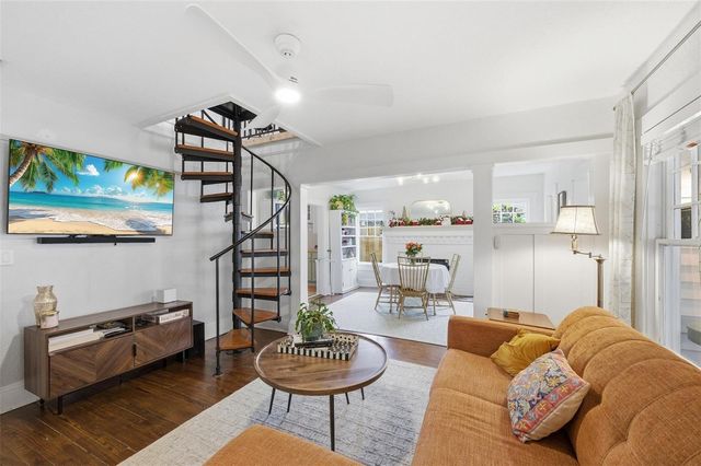 117 S Palmway, Lake Worth Beach, FL 33460