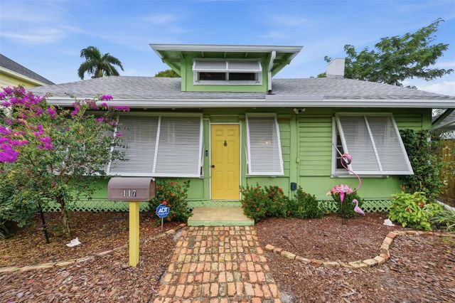 117 S Palmway, Lake Worth Beach, FL 33460