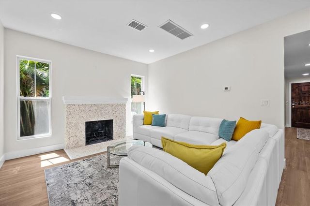 219 N MISSOURI AVENUE, Clearwater, FL 33755