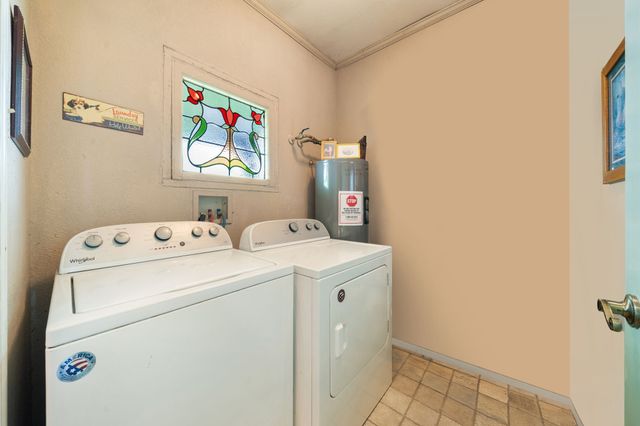 404 Fm 1566 W, Wolfe City, TX 75496